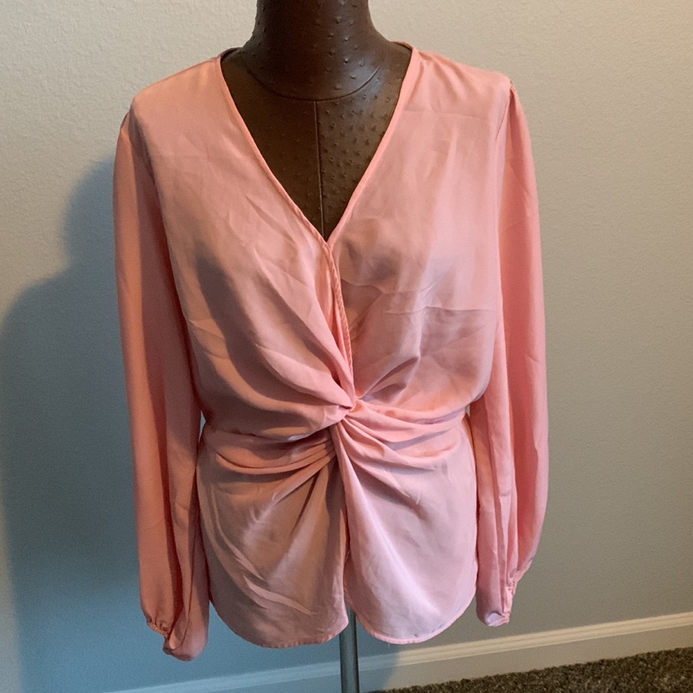 Jonathan Martin Blouse❄️